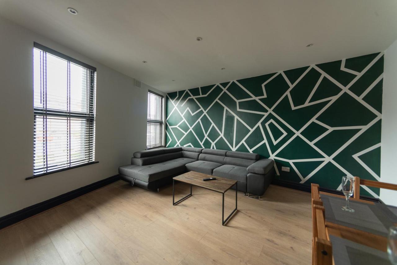 Lovely 2-Bed Apartment In Blackpool Secret House מראה חיצוני תמונה