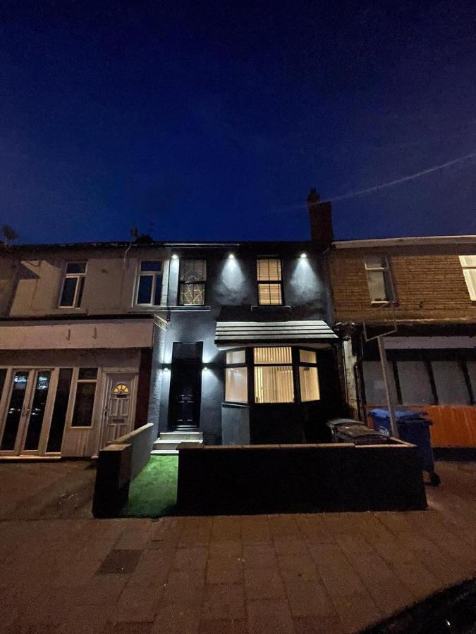 Lovely 2-Bed Apartment In Blackpool Secret House מראה חיצוני תמונה